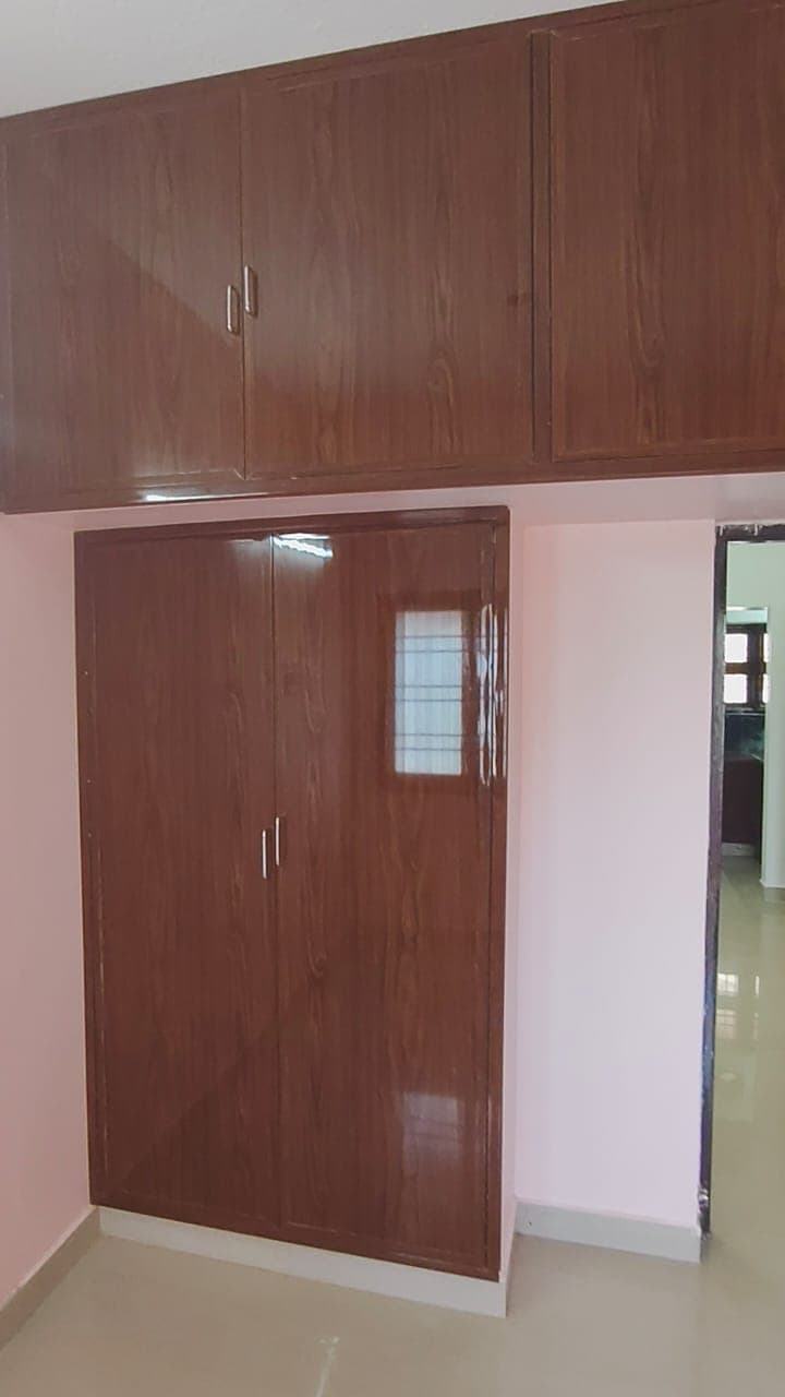 Resale 2 BHK flat for sale in Kolapakkam - Image 4