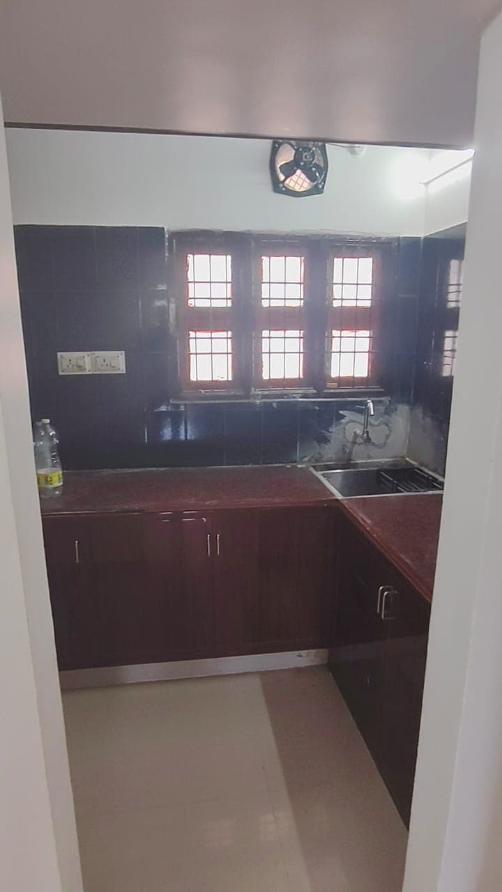 Resale 2 BHK flat for sale in Kolapakkam - Image 8