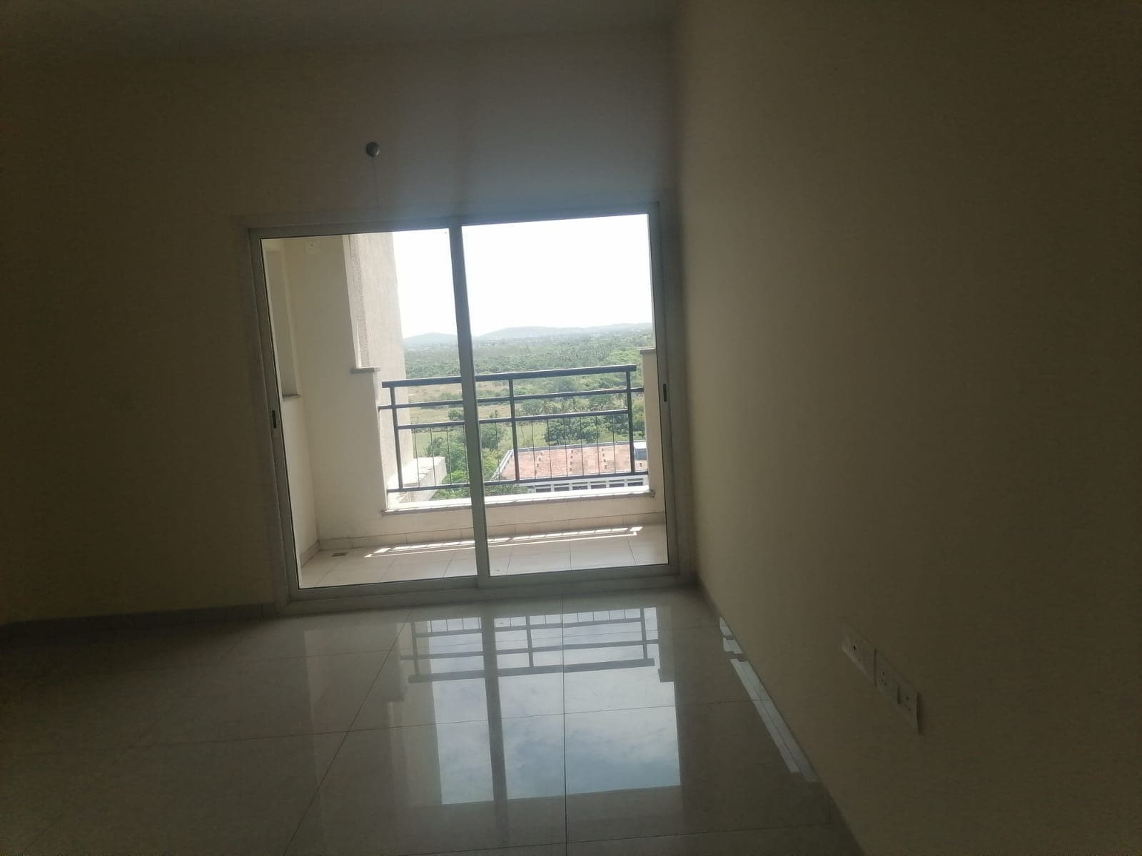 Premium residential Apartment located in Kelambakkam - Image 3